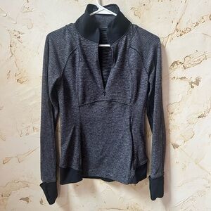 Lululemon Runderful Half Zip Size 6 Running Pullover Mock Turtleneck EC Charcoal